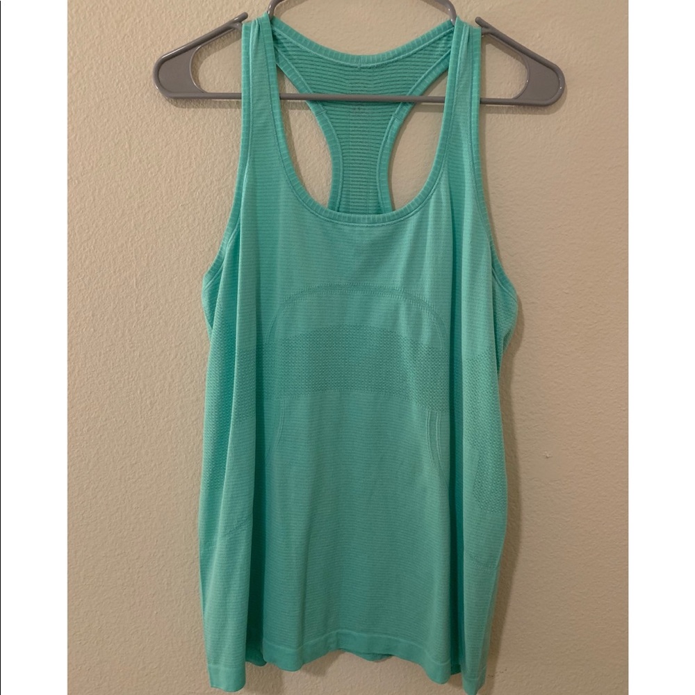 Lululemon tank top